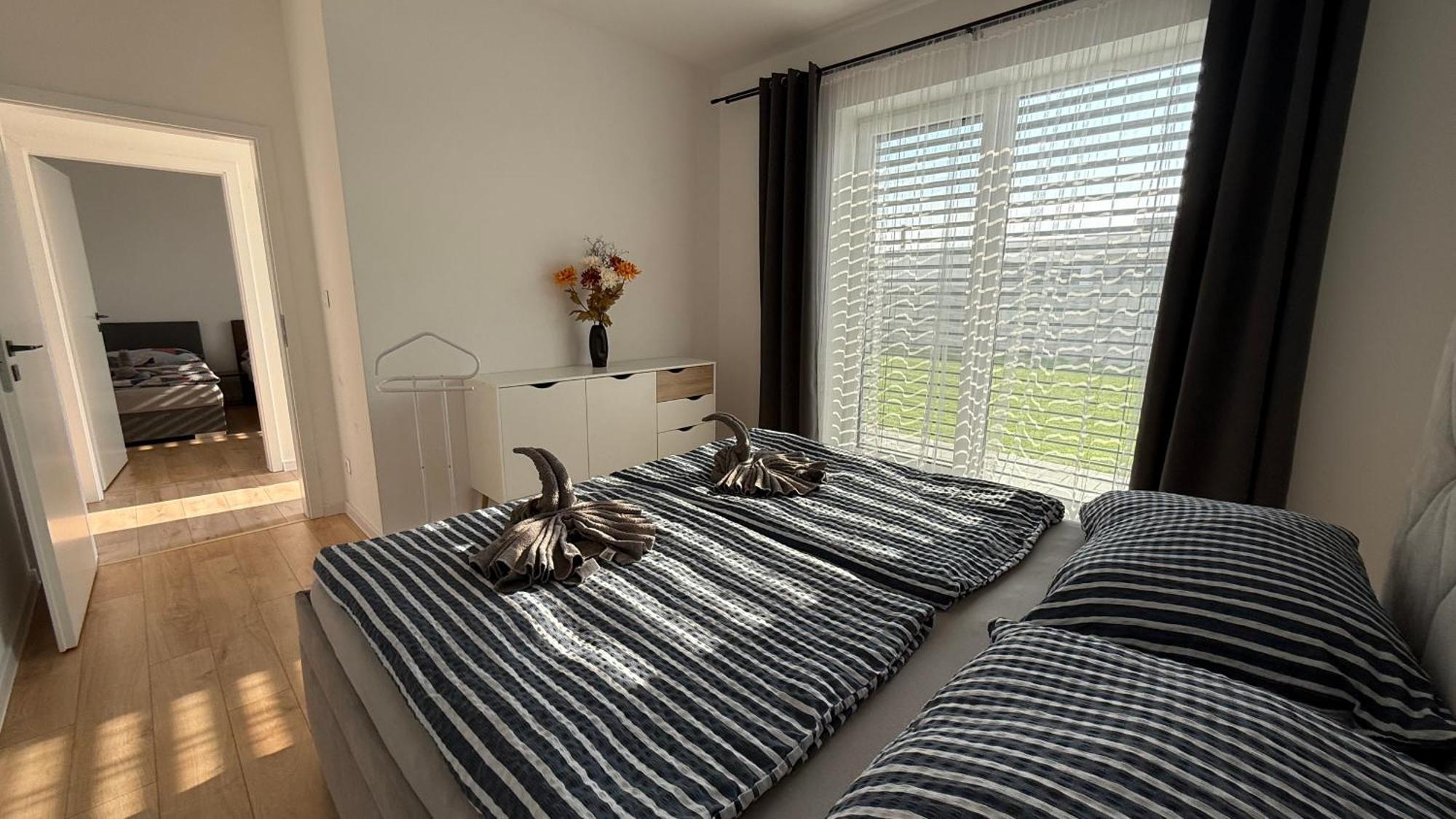 Klimatizovany Apartmanovy Dom, S Virivkou, 1B Senec Exterior foto